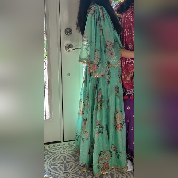 Green One Shoulder Floral Gold Accent Dress - Picture 2 of 4